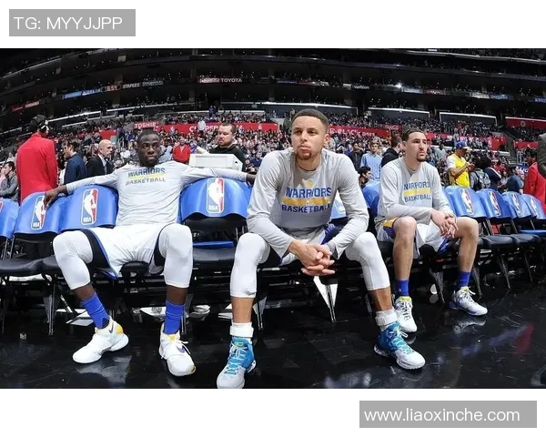 库里背后的故事：从少年到巨星之路